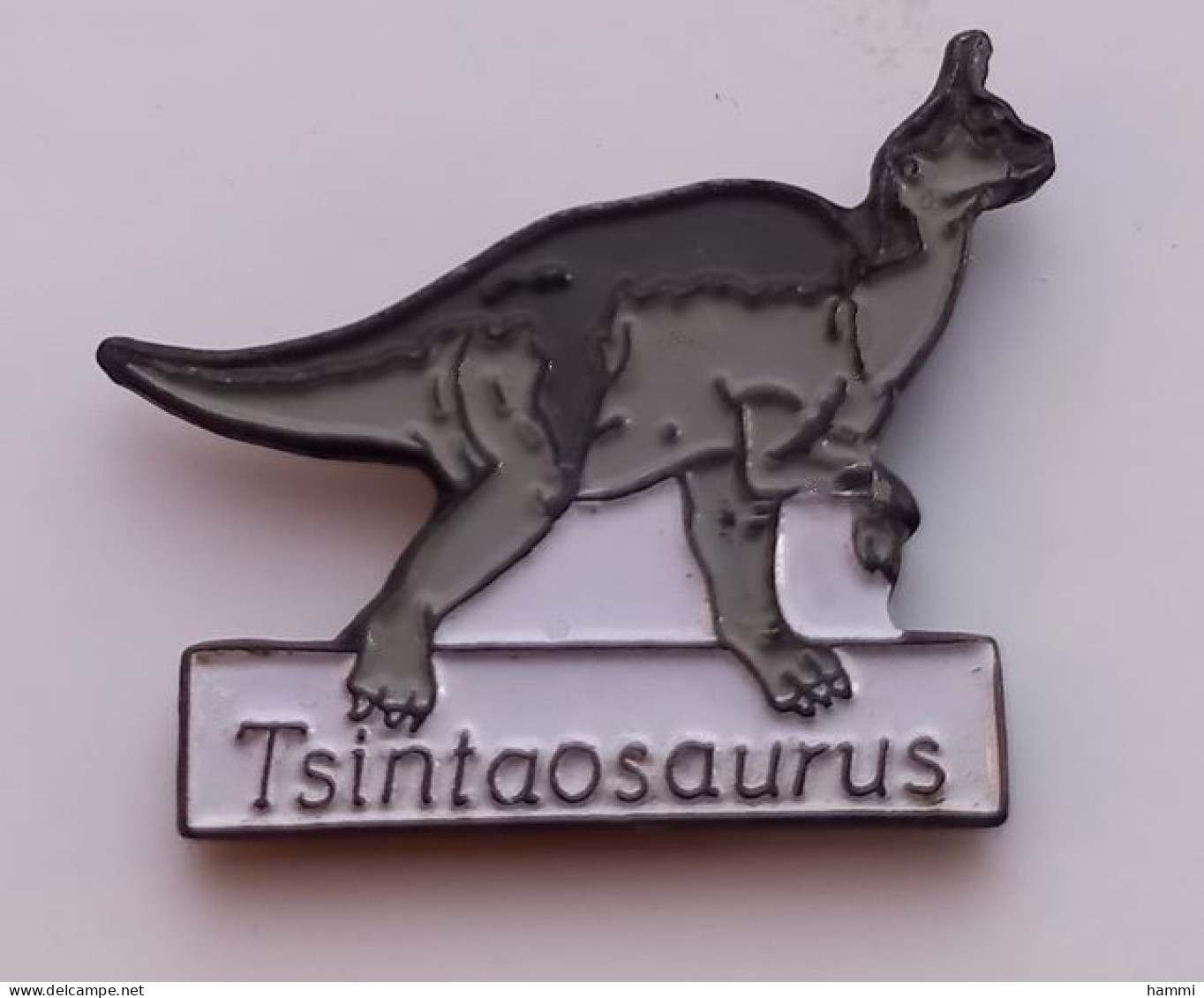 N363 Pin's Dinosaure Tsintaosaurus Achat Immédiat - Animaux