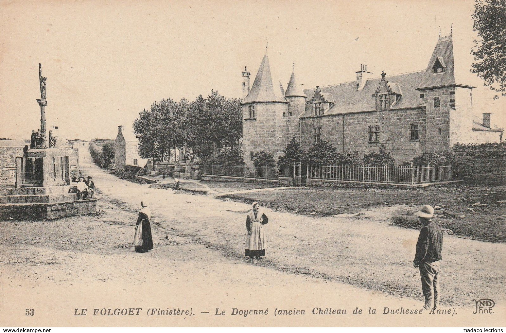 Le Folgoët (29 - Finistère)  Le Doyenné - Le Folgoët