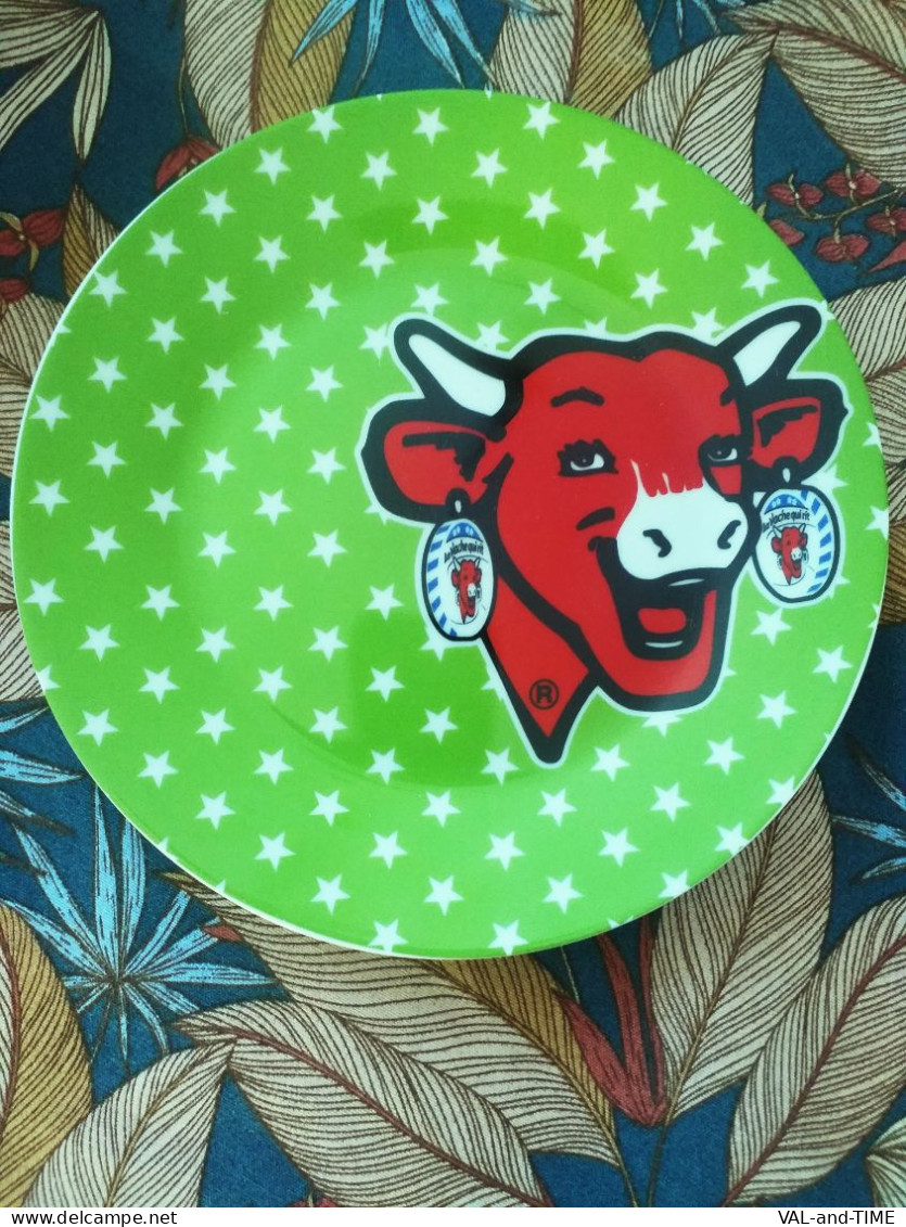 LOT DE 6 ASSIETTES PUBLICITAIRES DIFFÉRENTES LA VACHE QUI RIT diamètre 20,5 cm