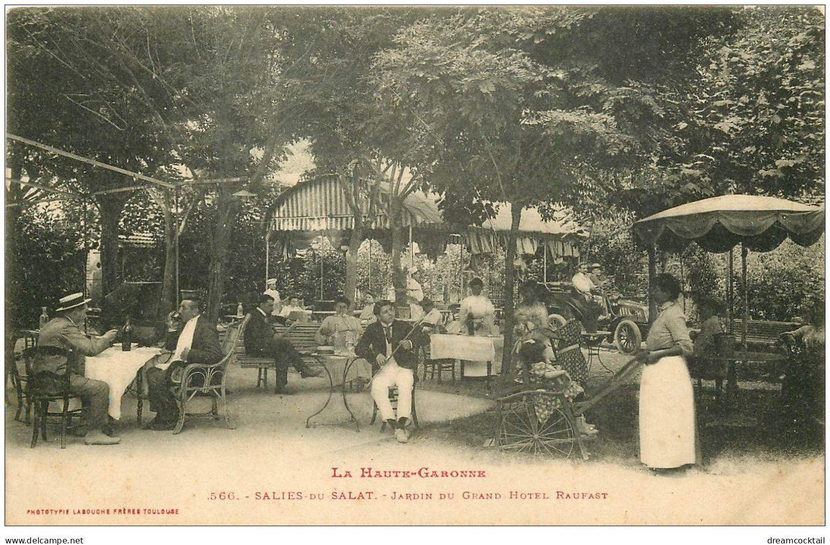 31 SALIES-DU-SALAT. Jardin Du Grand Hôtel Raufast. Poussette Et Voiture Très Anciennes - Salies-du-Salat