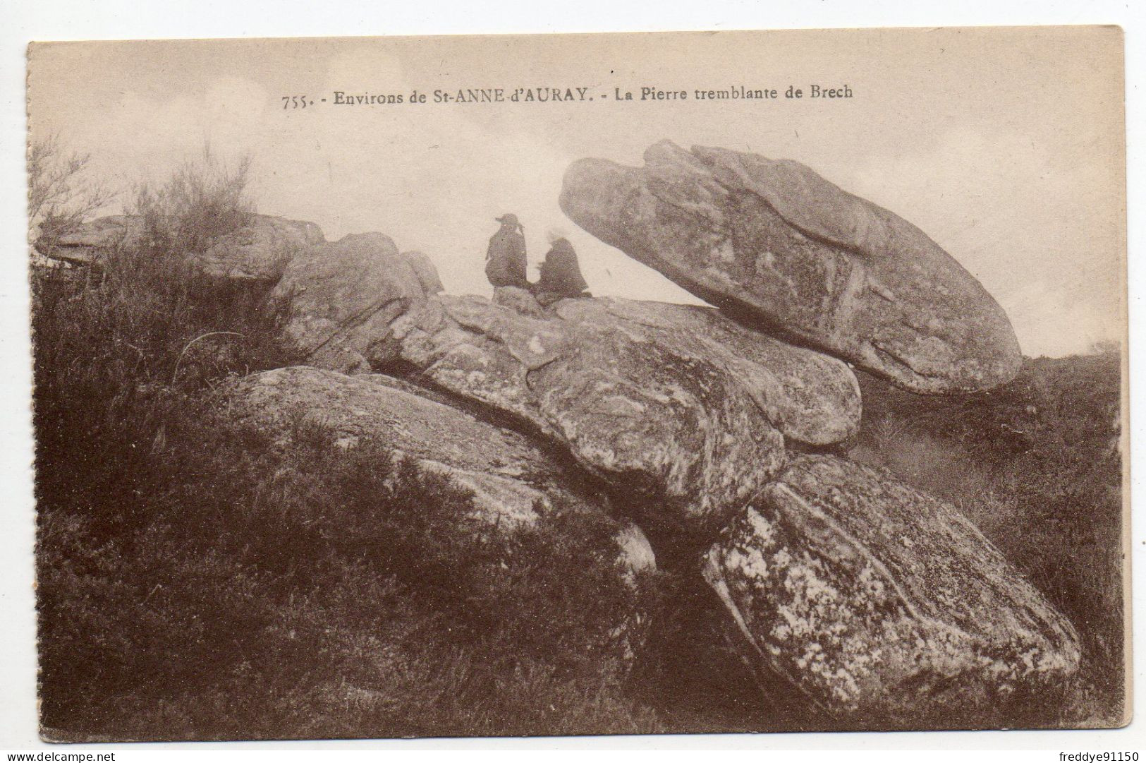 56 . Saint Anne D'Auray . La Pierre Tremblante De Brech - Sainte Anne D'Auray