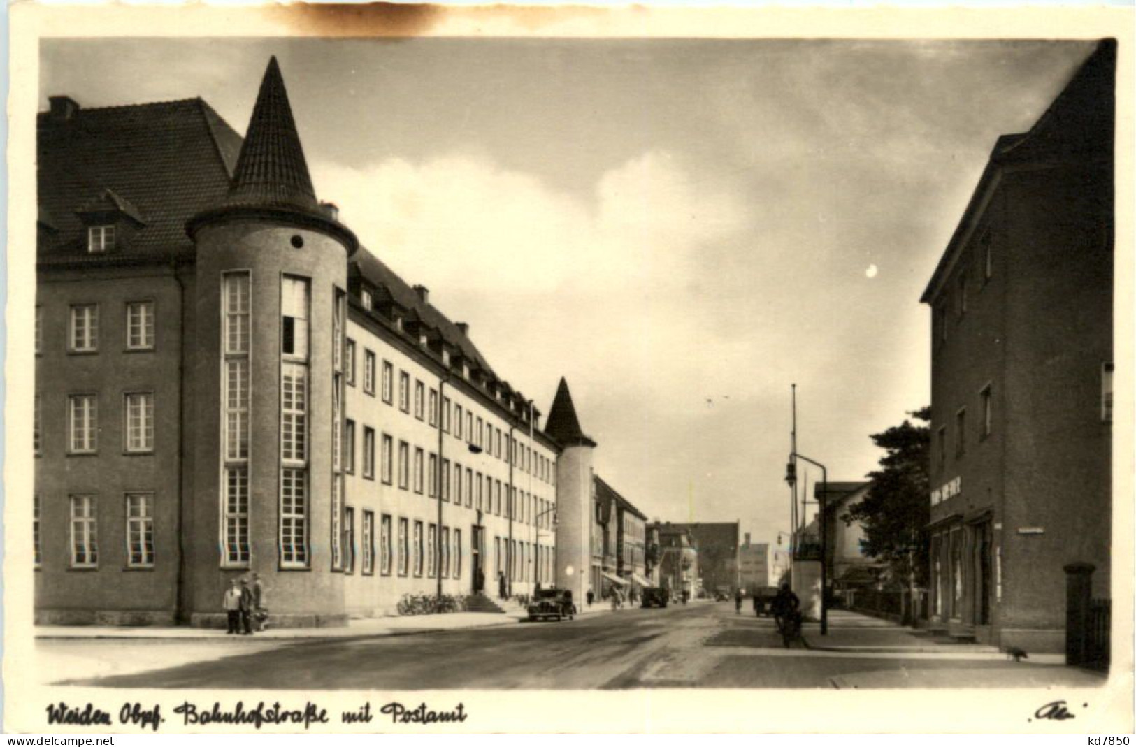 Weiden, Bahnhofstrasse Mit Postamt - Weiden I. D. Oberpfalz