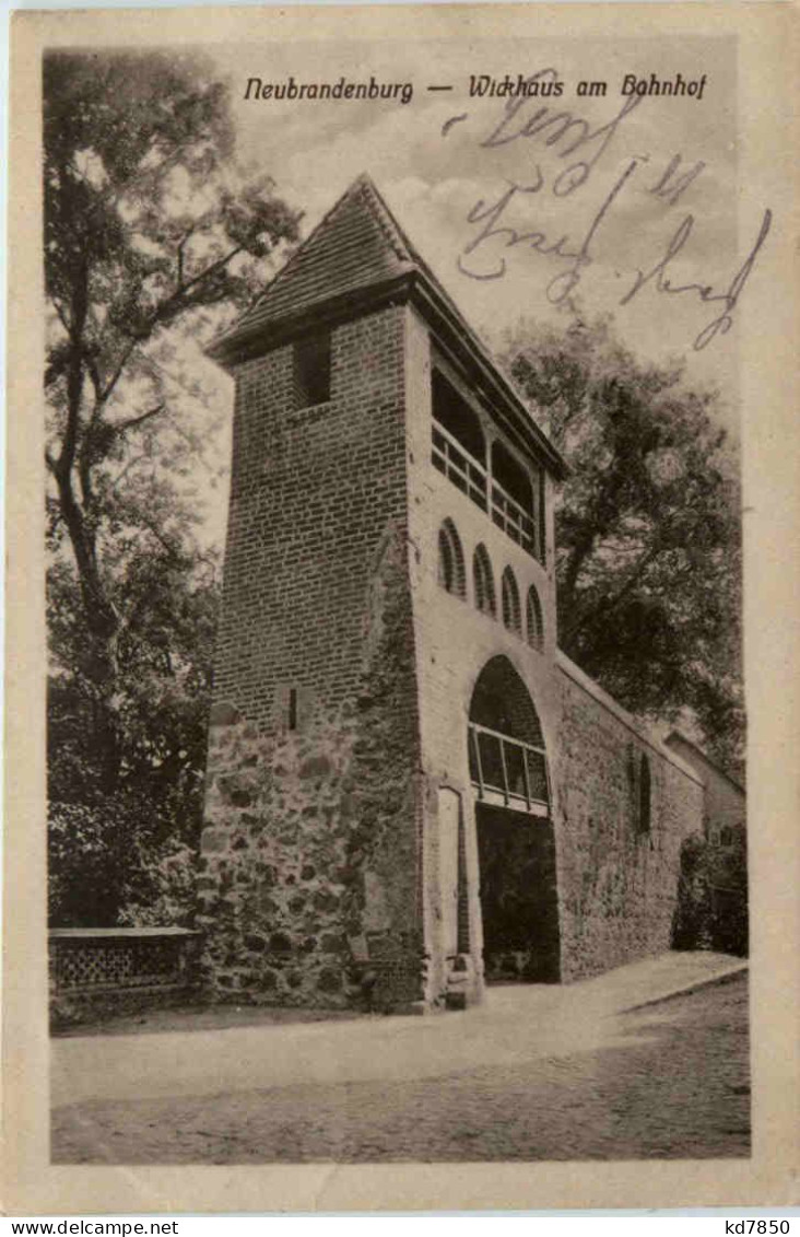 Neubrandenburg, Wickhaus Am Bahnhof - Neubrandenburg