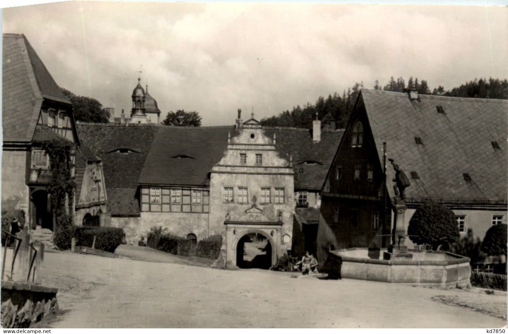 Lauenstein, Markt Mit Schlosseingang - Lauenstein