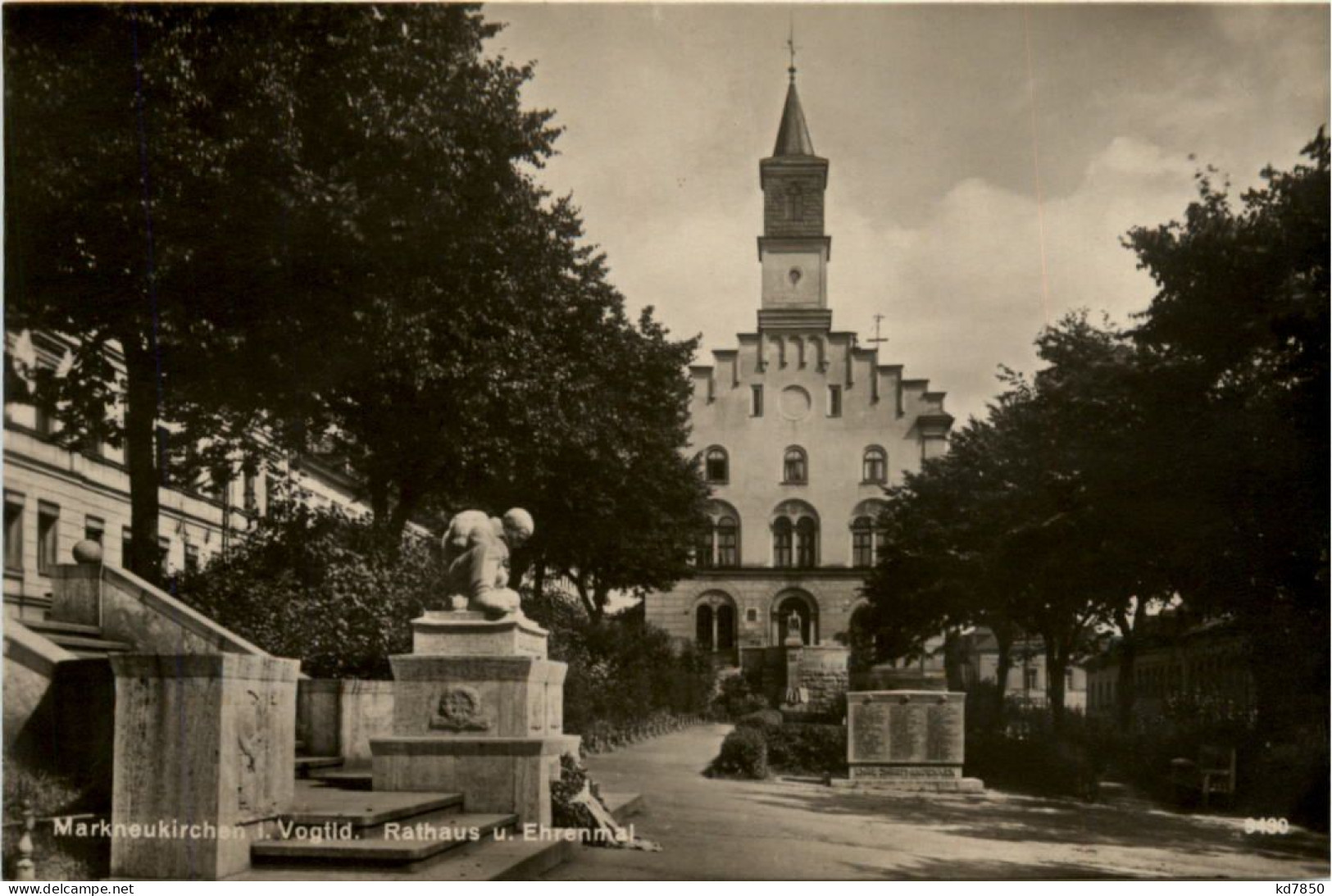 Markneukirchen/Vogtl., Rathaus U. Ehrenmal - Markneukirchen