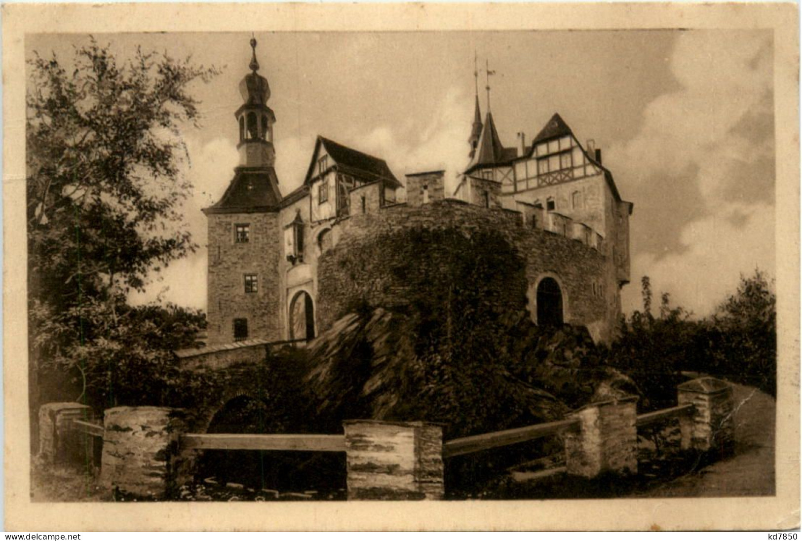 Burg Lauenstein, Auffahrt Und Torwartshaus - Lauenstein