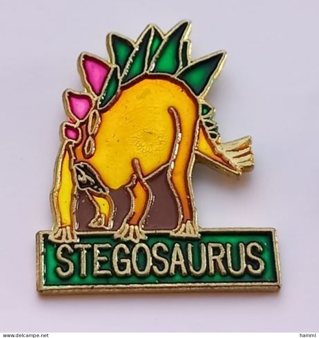 Q262 Pin's Dinosaure Stégosaurus Achat Immédiat - Tiere