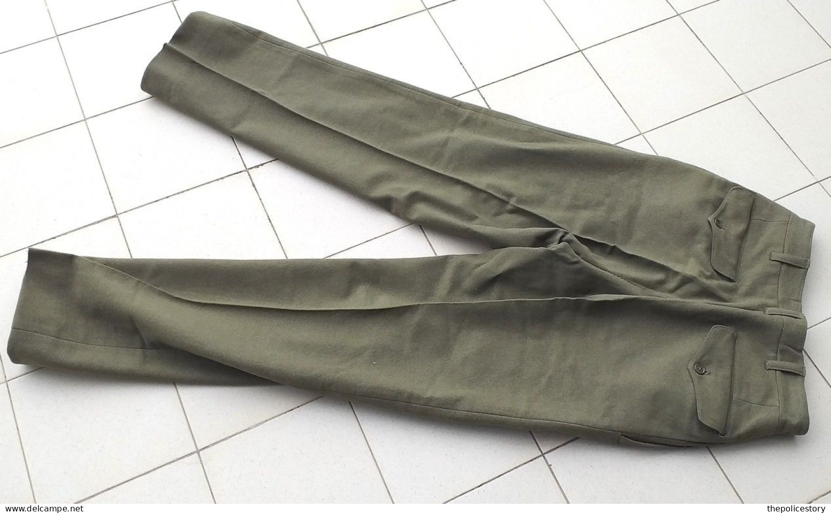 Giacca pantaloni camicia cravatta Caporale Trasmissioni Truppe Corazzate del 1957