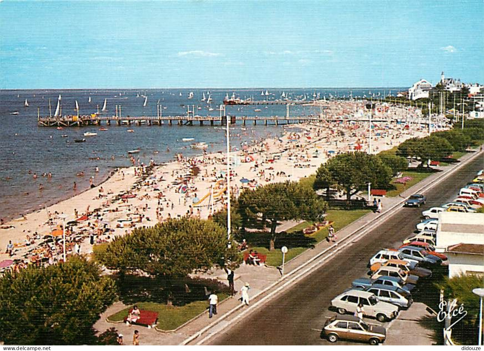 Automobiles - Arcachon - La Plage Et Les Jetées - Carte Neuve - CPM - Voir Scans Recto-Verso - Toerisme