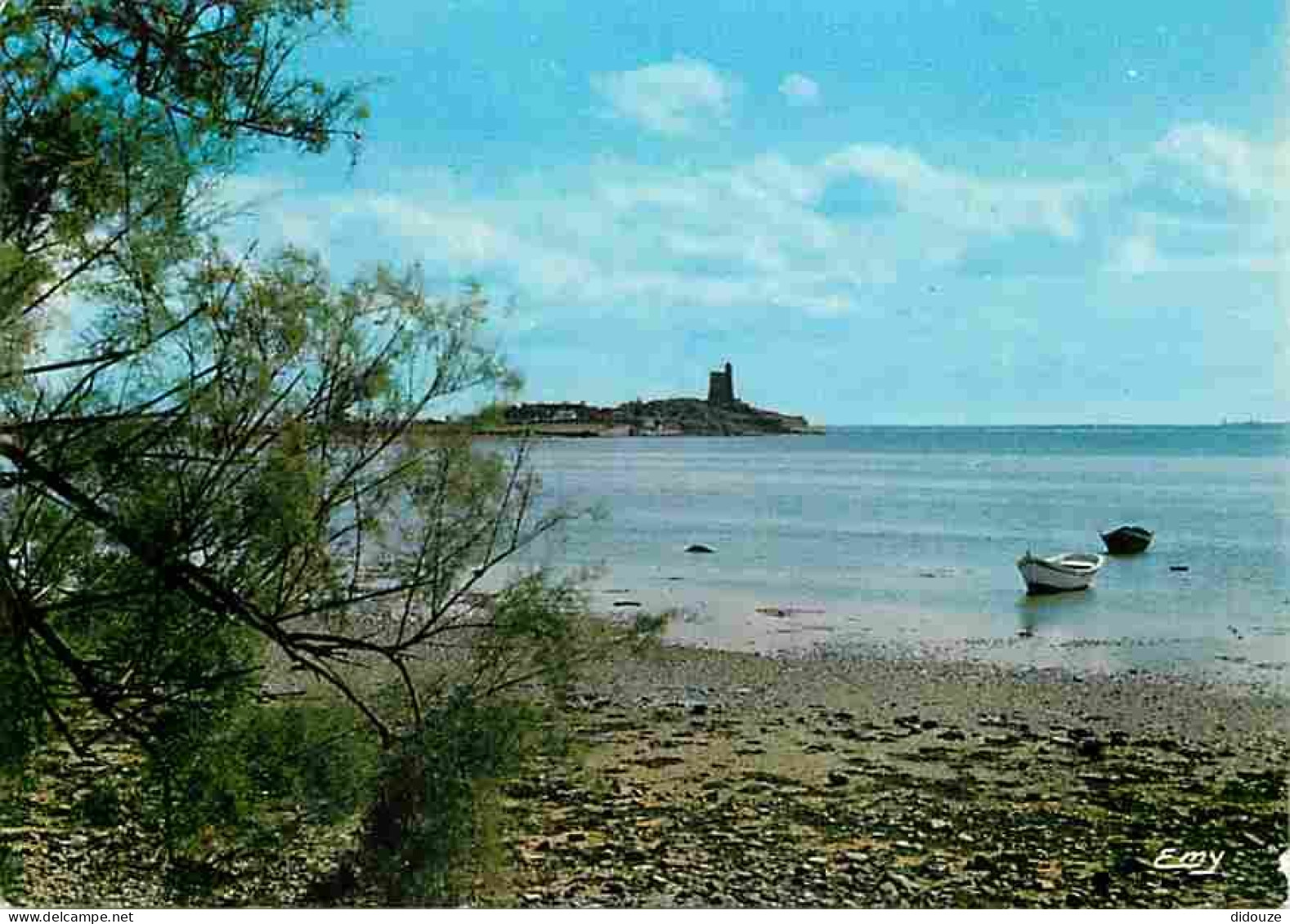 50 - Saint Vaast La Hougue - Le Port De La Hougue Vu De La Baie Du Cul Du Loup - CPM - Voir Scans Recto-Verso - Saint Vaast La Hougue