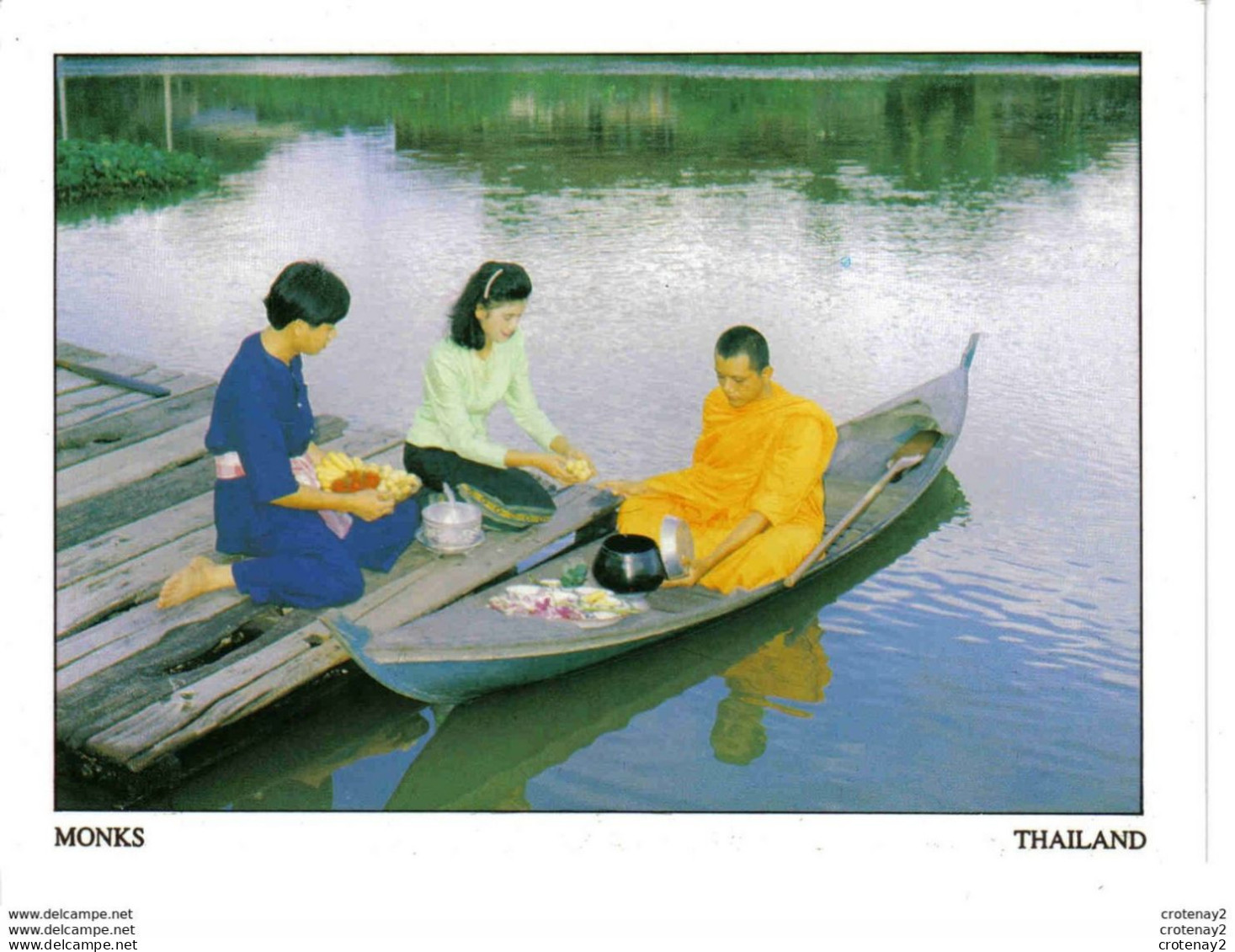 Thailand Thailande Monks Have A Merit By Giving Foods Studio Makmai N°324 - Tailandia
