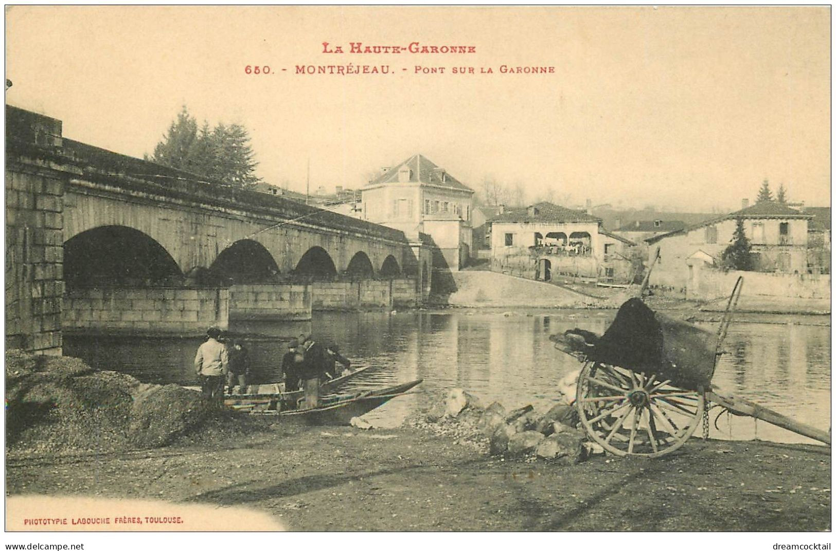 31 MONTREJEAU. Pêcheur Sous Le Pont Sur La Garonne - Montréjeau