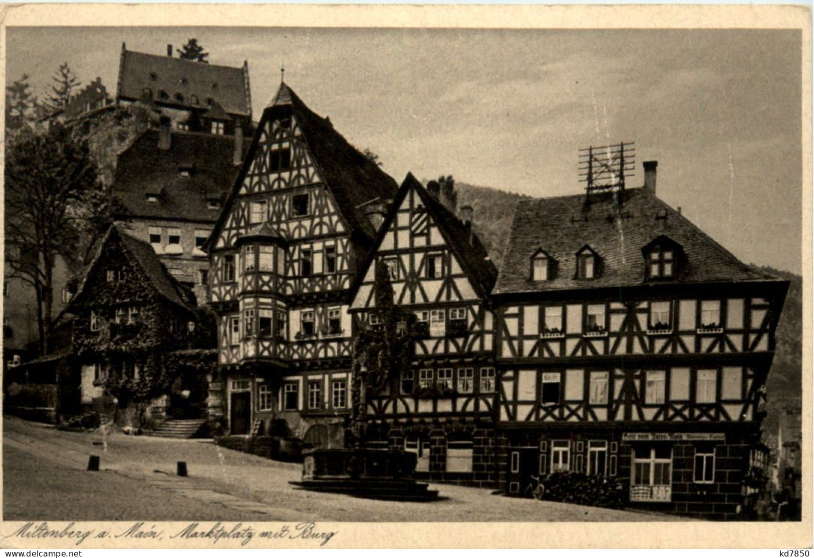 Miltenberg Am Main, Marktplatz Mit Burg - Miltenberg A. Main