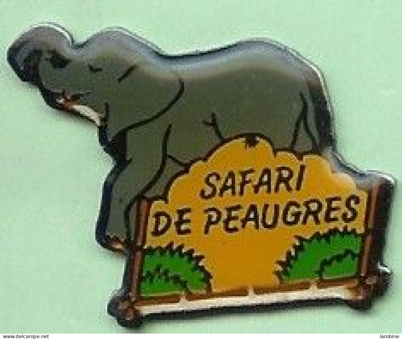 @@ éléphant Safari De Peaugres @@anim139a - Dieren