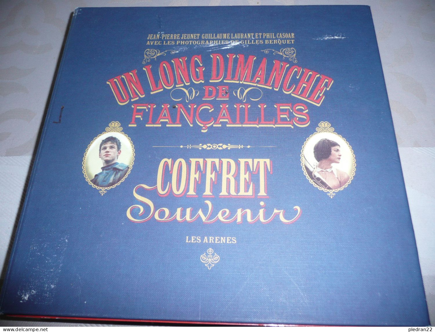 CINEMA FILM COFFRET SOUVENIR UN LONG DIMANCHE DE FIANCAILLES J. P. JEUNET AVEC 75 PHOTOS EN RELIEF ET ALBUM 2004 - Film/ Televisie