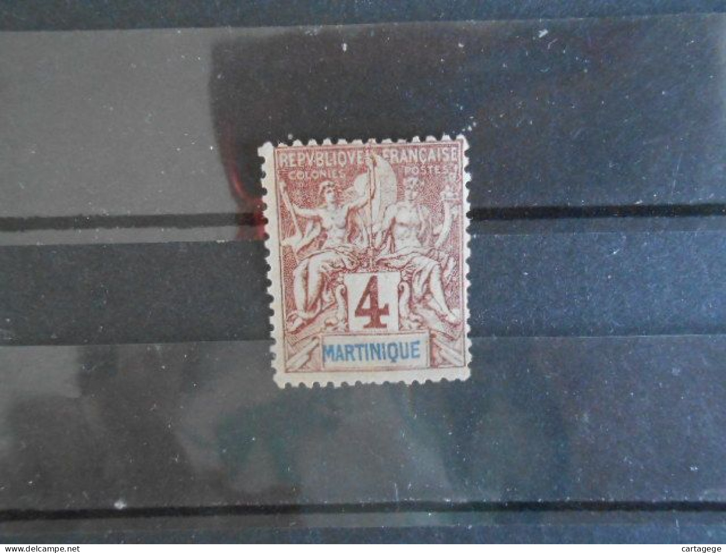 MARTINIQUE YT 33 - TYPE DUBOIS 4c. Lilas-brun S.gris* - Unused Stamps