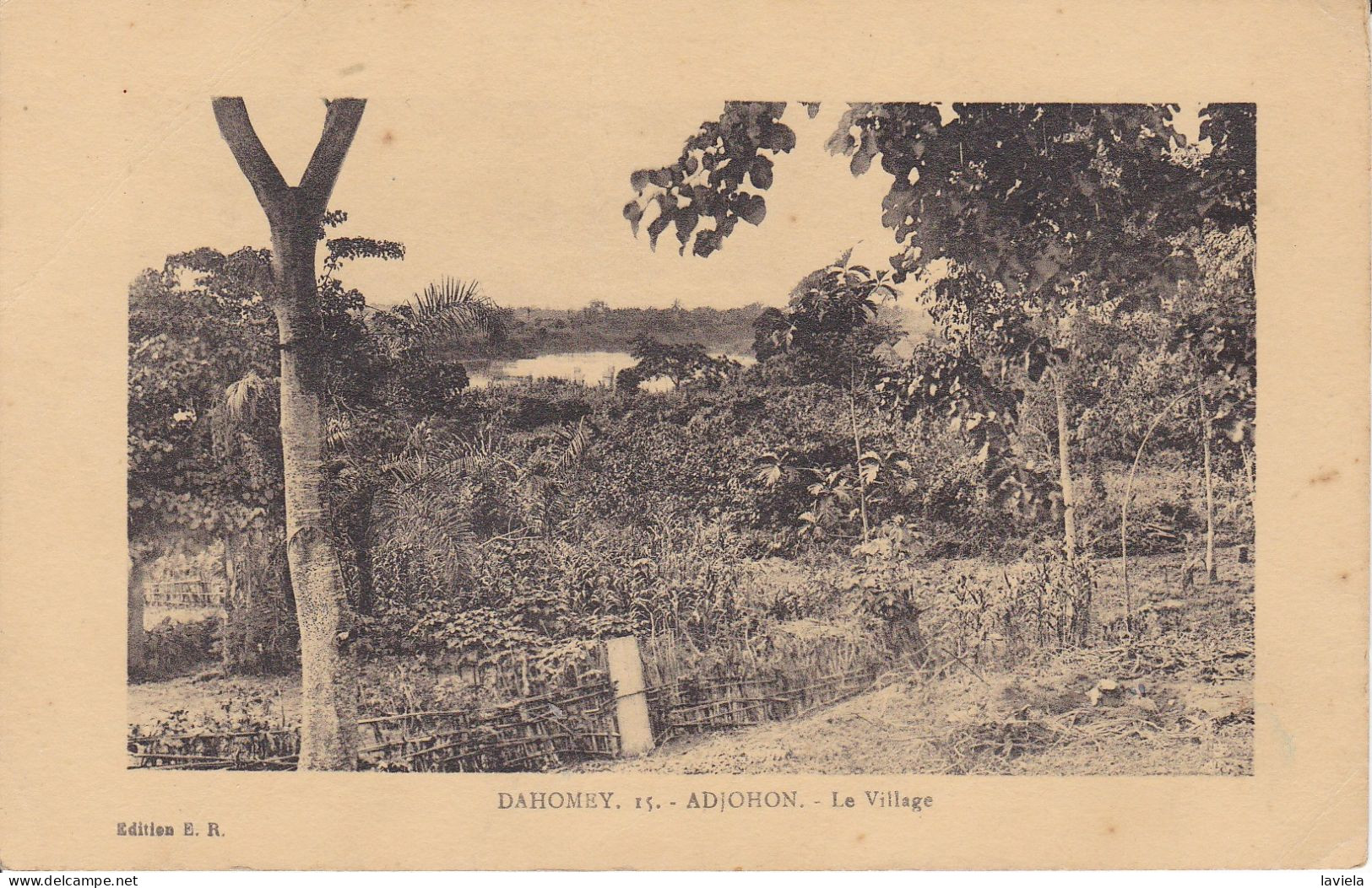 AFRIQUE - DAHOMEY - ADJOHON - Le Village - Dahomey