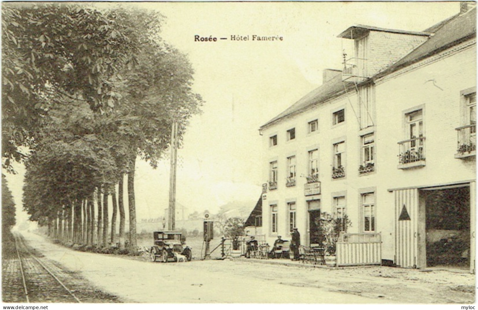 Rosée. Hôtel Famerée. Pompe à Essence Et Vieille Voiture. - Florennes