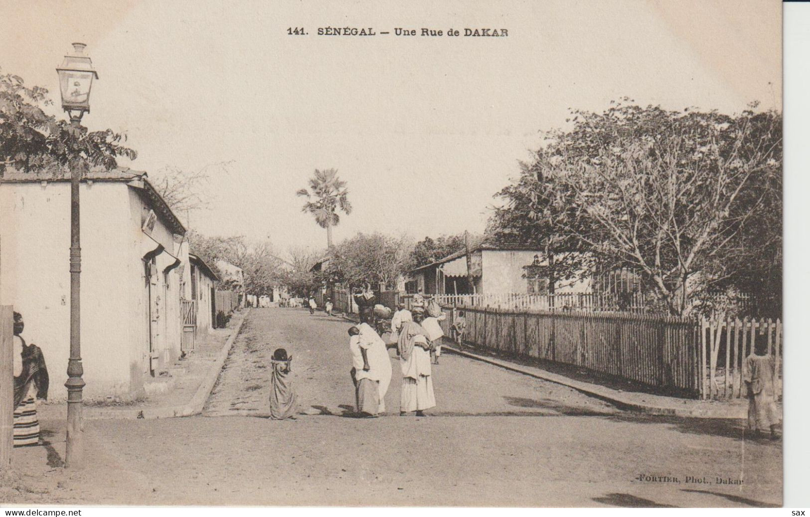 2416-142 Av 1905 N°141 Sénégal Une Rue De Dakar  Fortier Photo Dakar  Retrait 04-05 - Senegal
