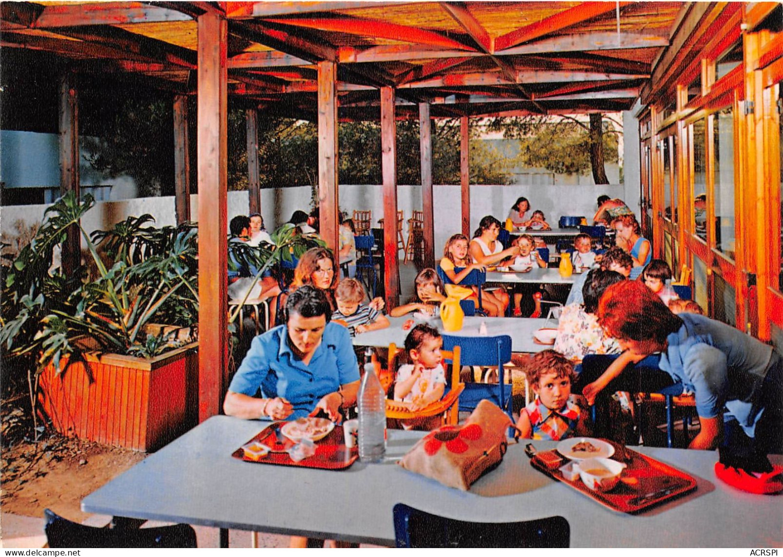 LE PRADET Village Vacances Familles Le Restaurant D Ete A La Creche 25(scan Recto-verso) MA852 - Le Pradet