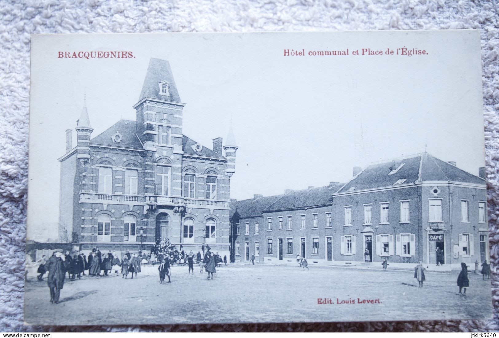 Bracquegnies "Hôtel Communal Et Place De L'église" - La Louviere