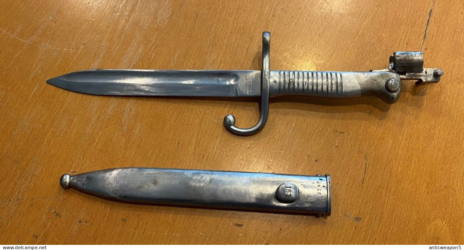 Baïonnette Argentine Raccourcie M1891. Pour La Police Du Pérou. (753) - Knives/Swords