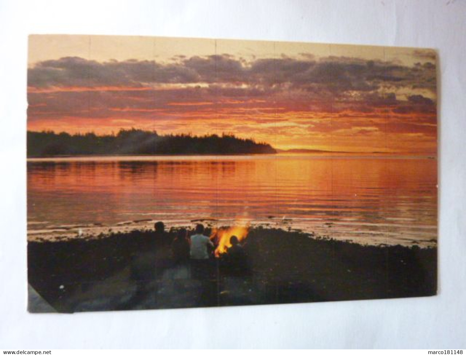 A Glowing Fire And A Golden Sun... Feu De Camp Au Bord De L'eau - Canada B.C. - Other & Unclassified