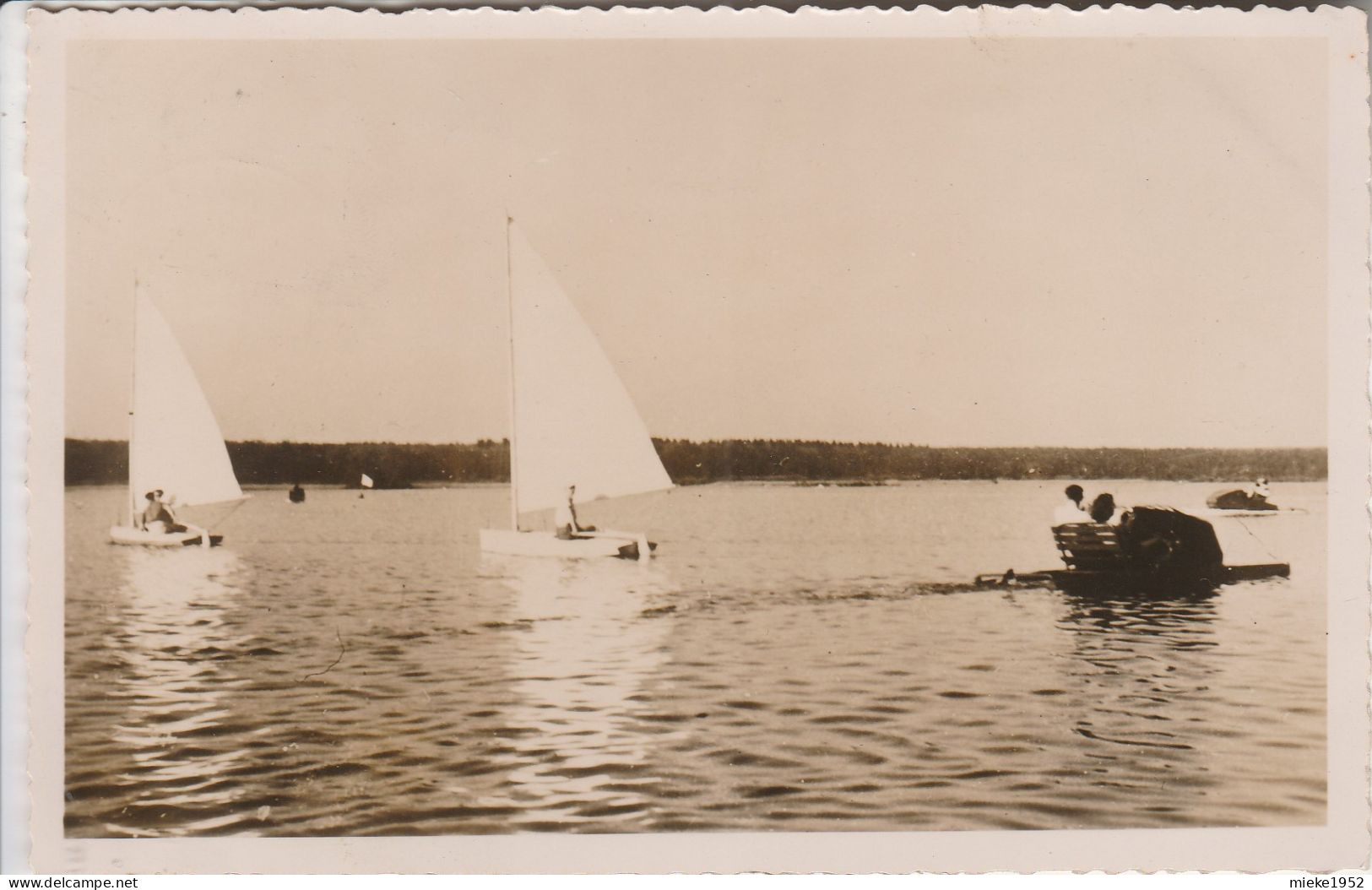 Virelles - Voiliers Et Hydroglisseur Sur Le Lac ( Chimay ) - Chimay