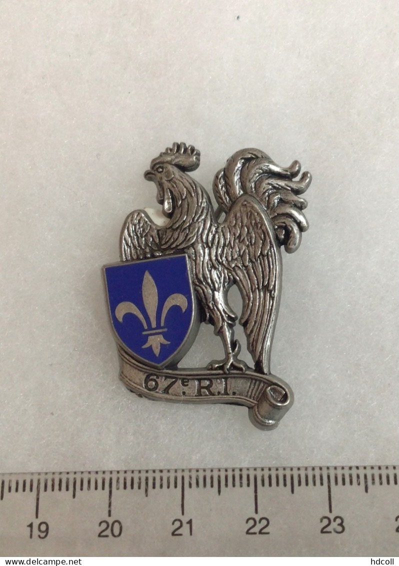 FRANCE INFANTERIE - Insigne  67° R.I Régiment D’Infanterie Dos Perlé Crète Haute - 1939-45