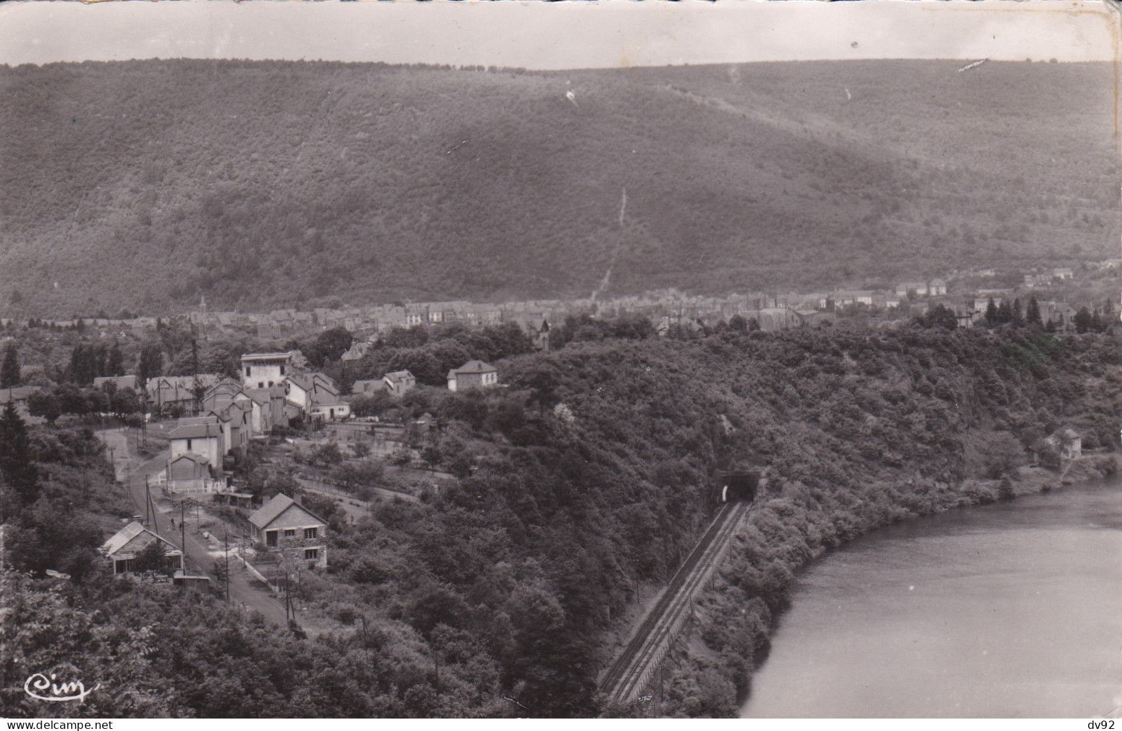 ARDENNES REVIN PANORAMA LA MEUSE ET LE TUNEL S.N.C.F - Revin