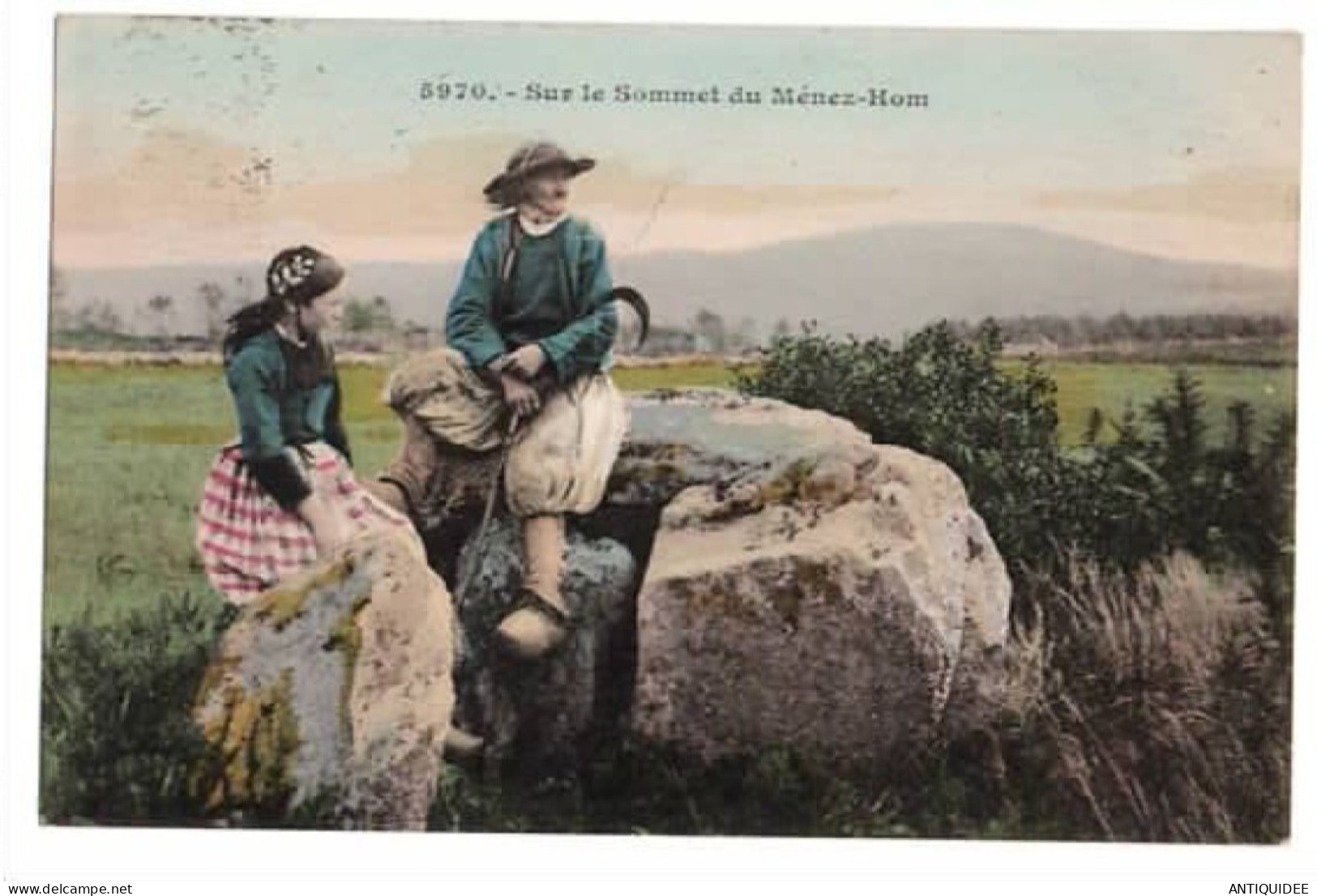 PLOMODIERN - SAINT-NIC - TREGARVAN - DINEAULT - Sur Le Sommet Du Ménez-Hom - (3 AOUT 1926) - CARTE POSTALE COLORISEE - - Plomodiern