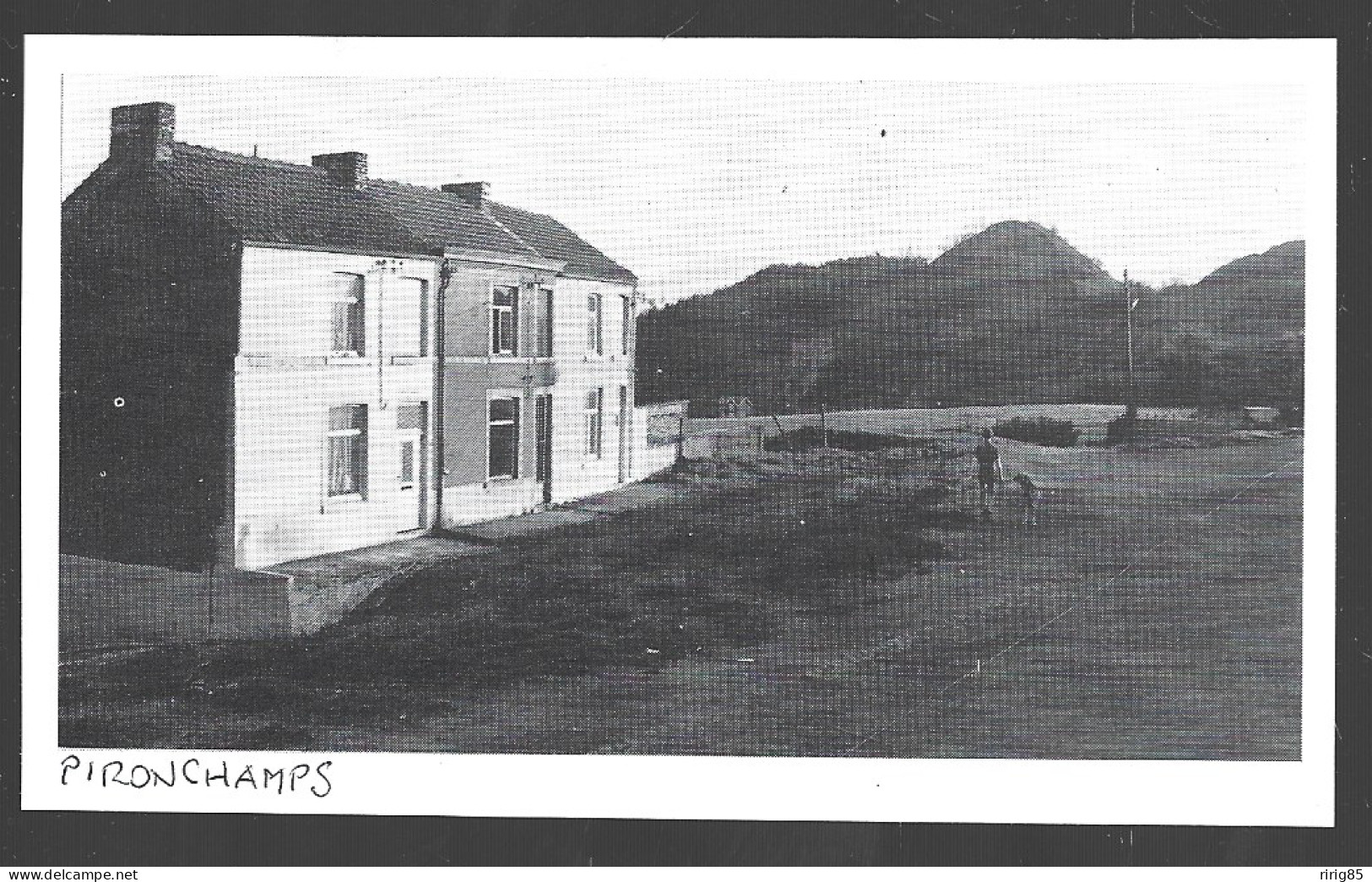 1980  --  BELGIQUE . PIRONCHAMPS . VUE DU VILLEGE . 4A886 - Non Classés