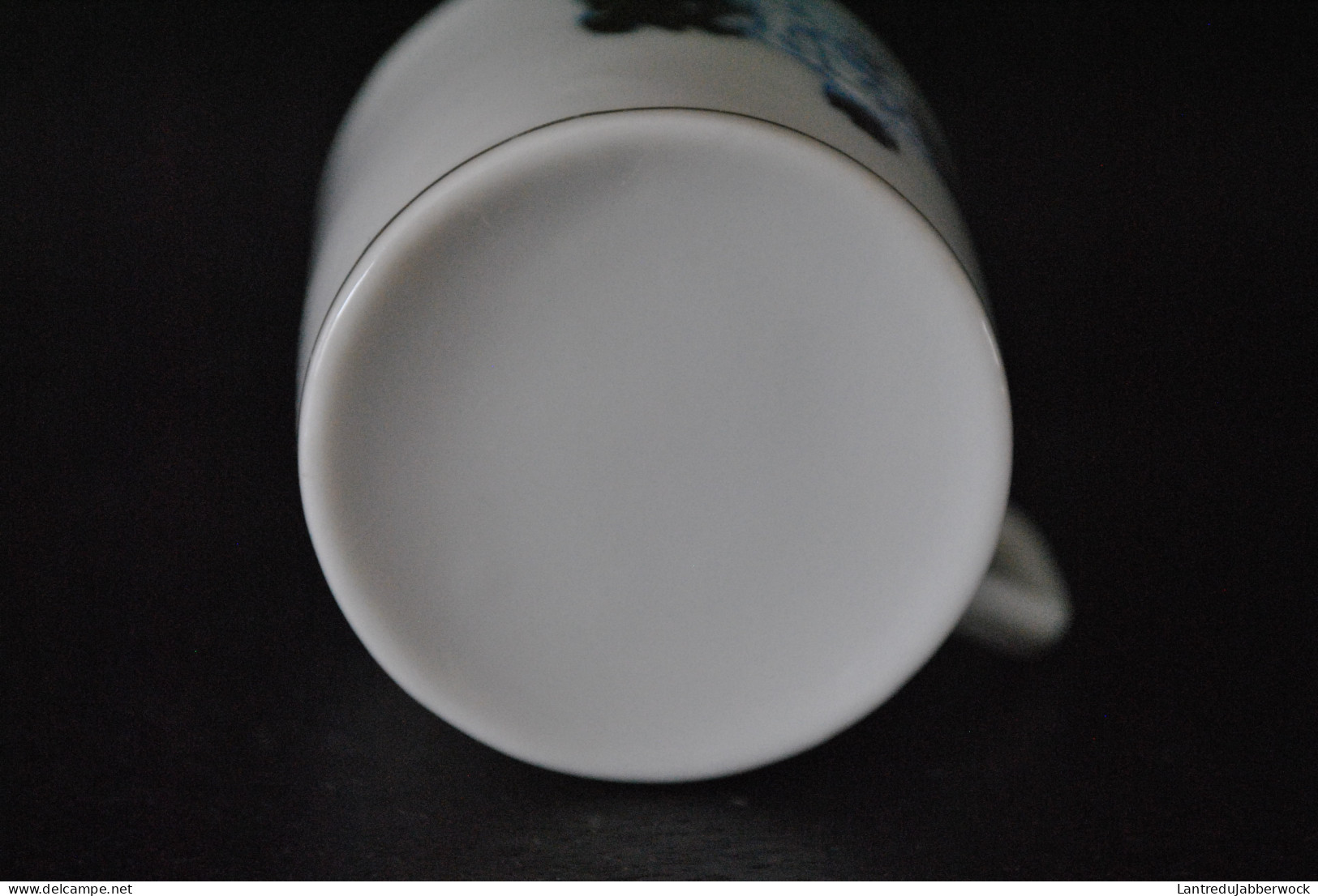 PETITE TASSE ET SOUCOUPE A MOKA EN PORCELAINE PEINTE ARMOIRIES BLASON DE DINANT souvenir de FIN XIXe RARE Meuse SOUS