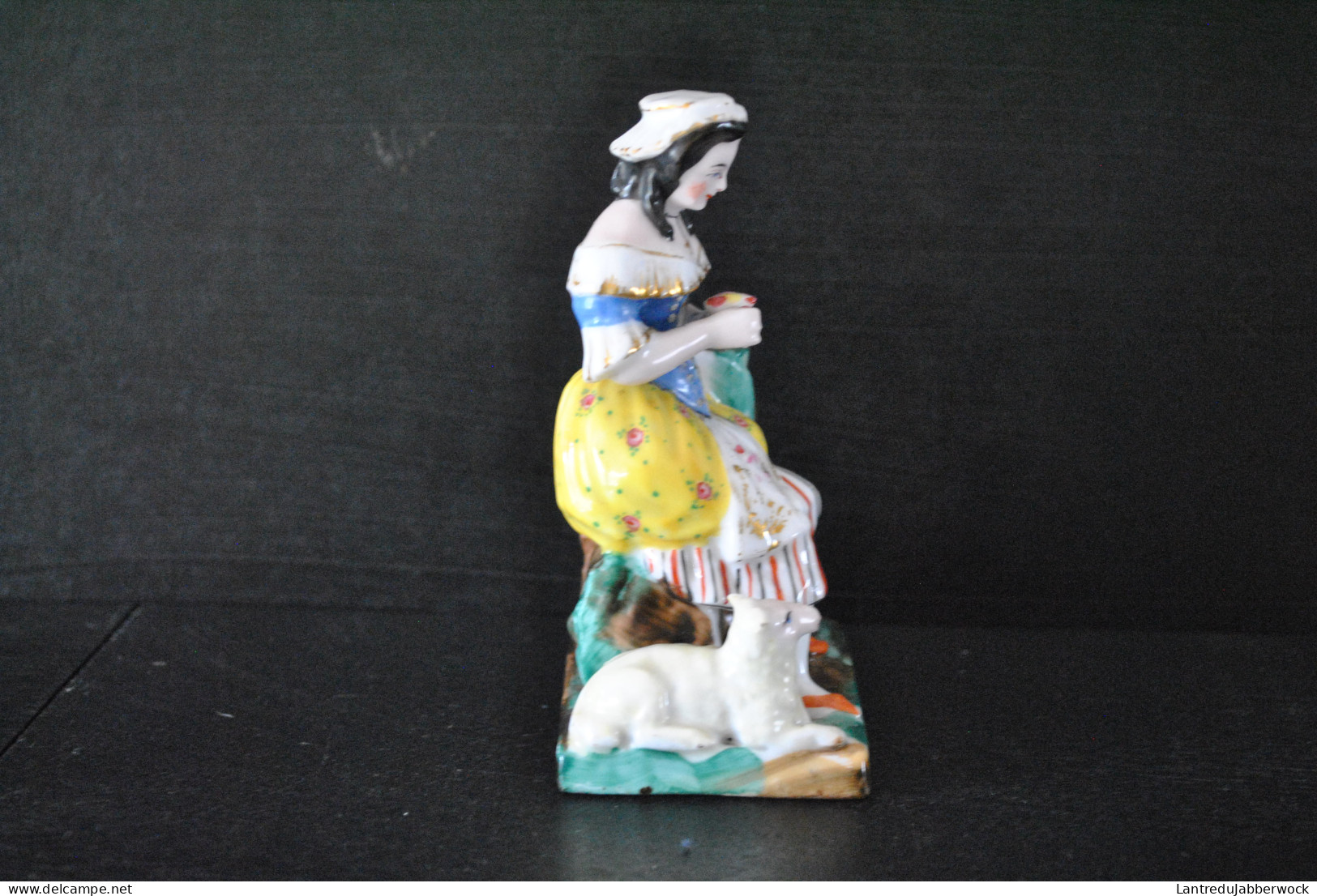 Elégante Statuette De Bergère Assis Au Mouton En Porcelaine XIXè Vieil Andenne Vieux Bruxelles Paris Porte Plume Encens - Autres & Non Classés