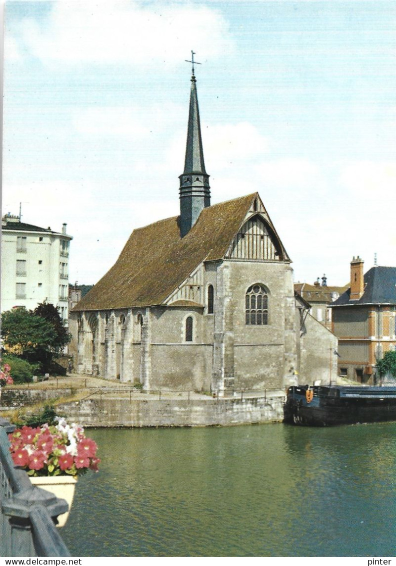 PENICHE - SENS - L'Eglise Saint Maurice - Hausboote