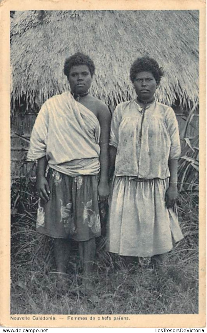 Nouvelle Calédonie - Femmes De Chefs Paiens - Animé - Carte Postale Ancienne - New Caledonia