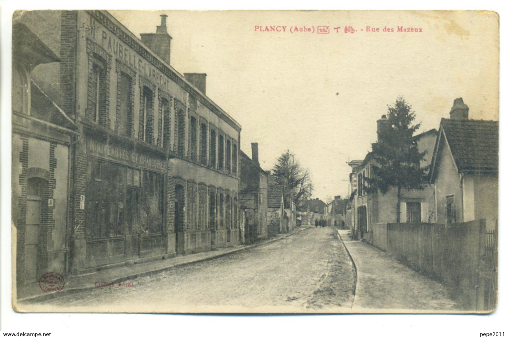 CPA 10 Aube - PLANCY L'Abbaye - Rue Des Mazeux - Magasin Nouveautés Chaussures (Paubelle-Lareche) - Romilly-sur-Seine