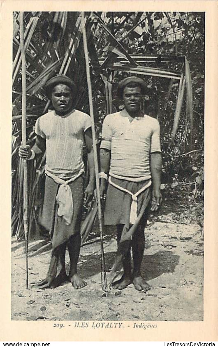 Nouvelle Calédonie - Les Iles Loyalty- Indigènes Ou Canaques - Carte Postale Ancienne - New Caledonia