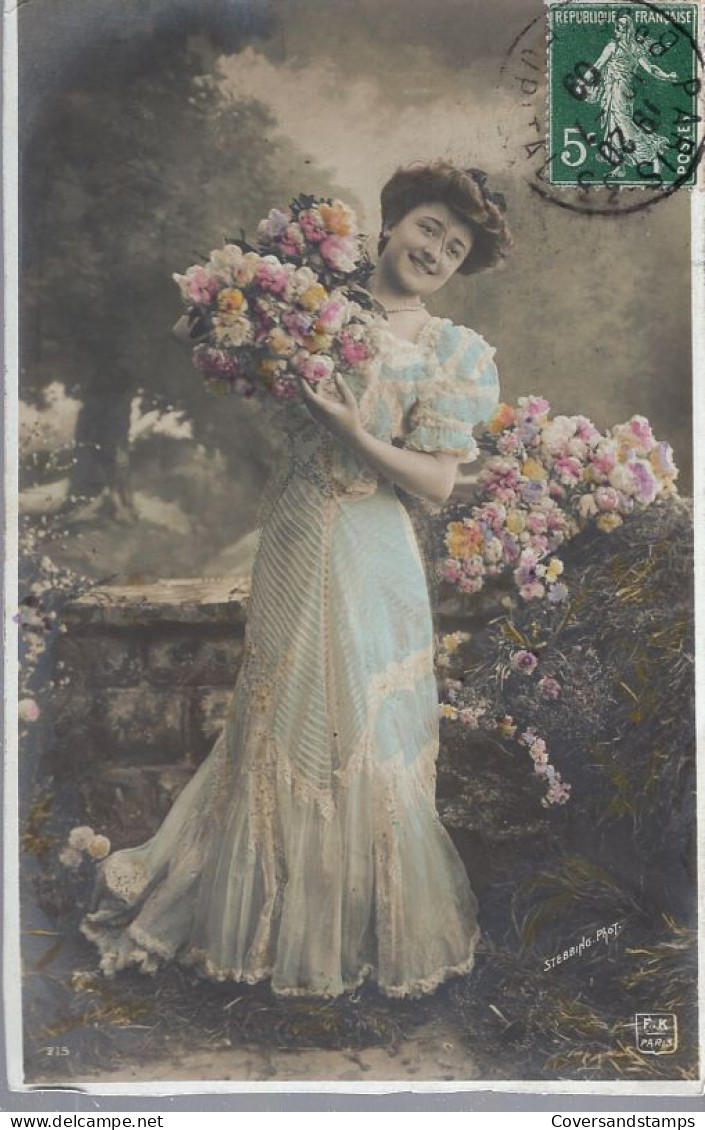 Lady With Flowers / Dame Met Bloemen  - Women