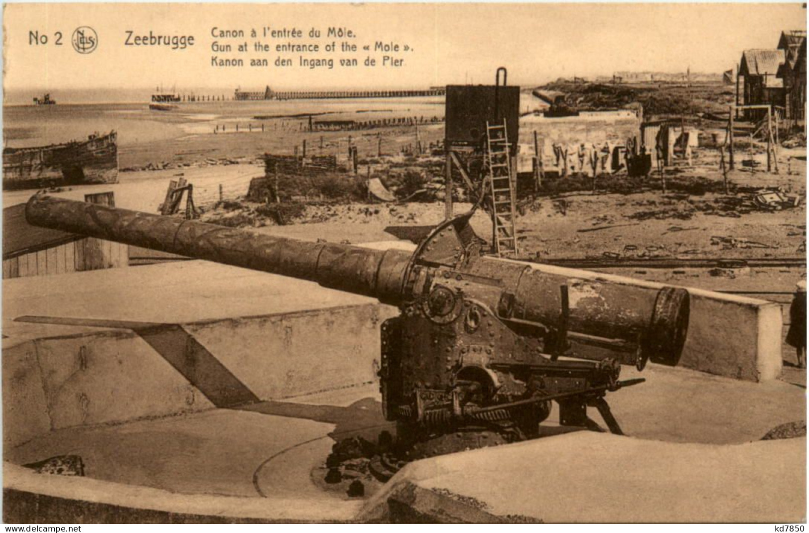 Zeebrugge - Canon A L Entree Du Mole - Zeebrugge