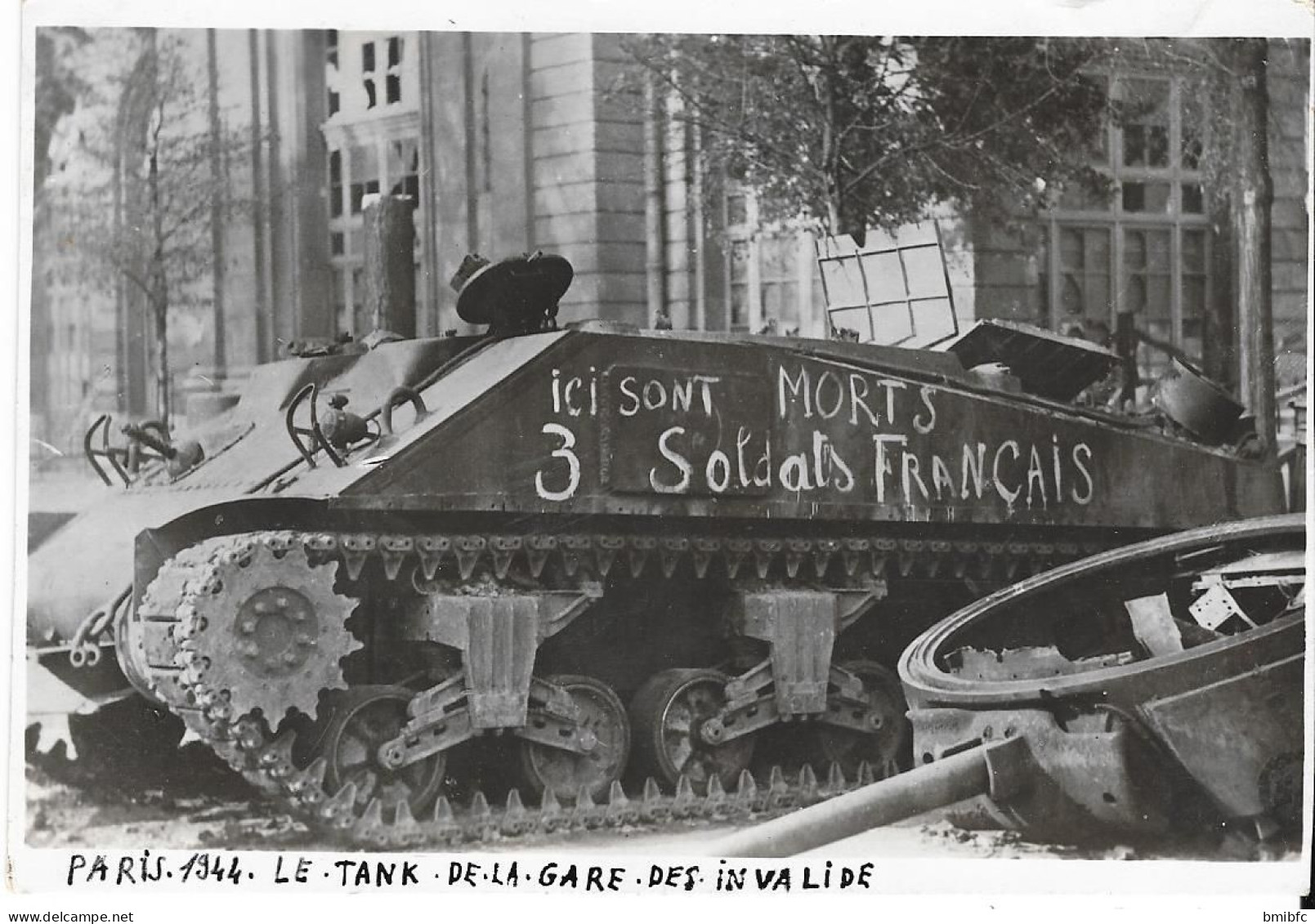 Libération De Paris - Le Tank De La Gare Des Invalides - Equipment