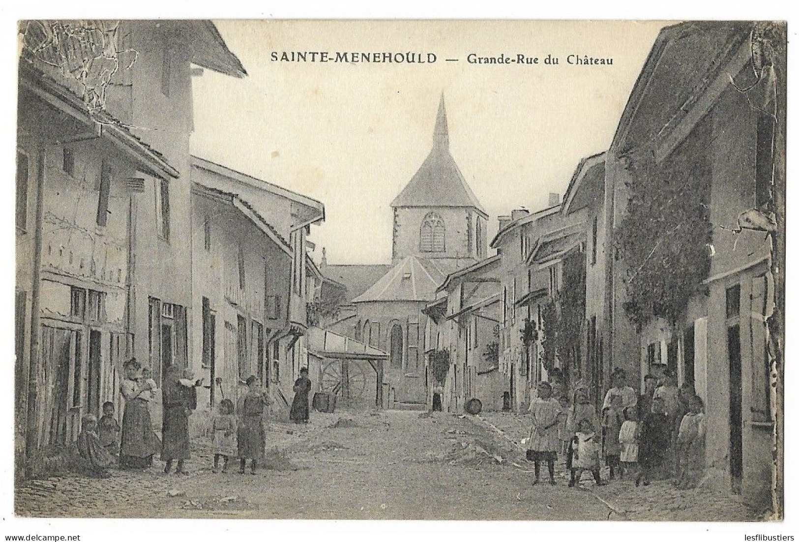 CPA 51 SAINTE-MENEHOULD Grande Rue Du Château - Sainte-Menehould