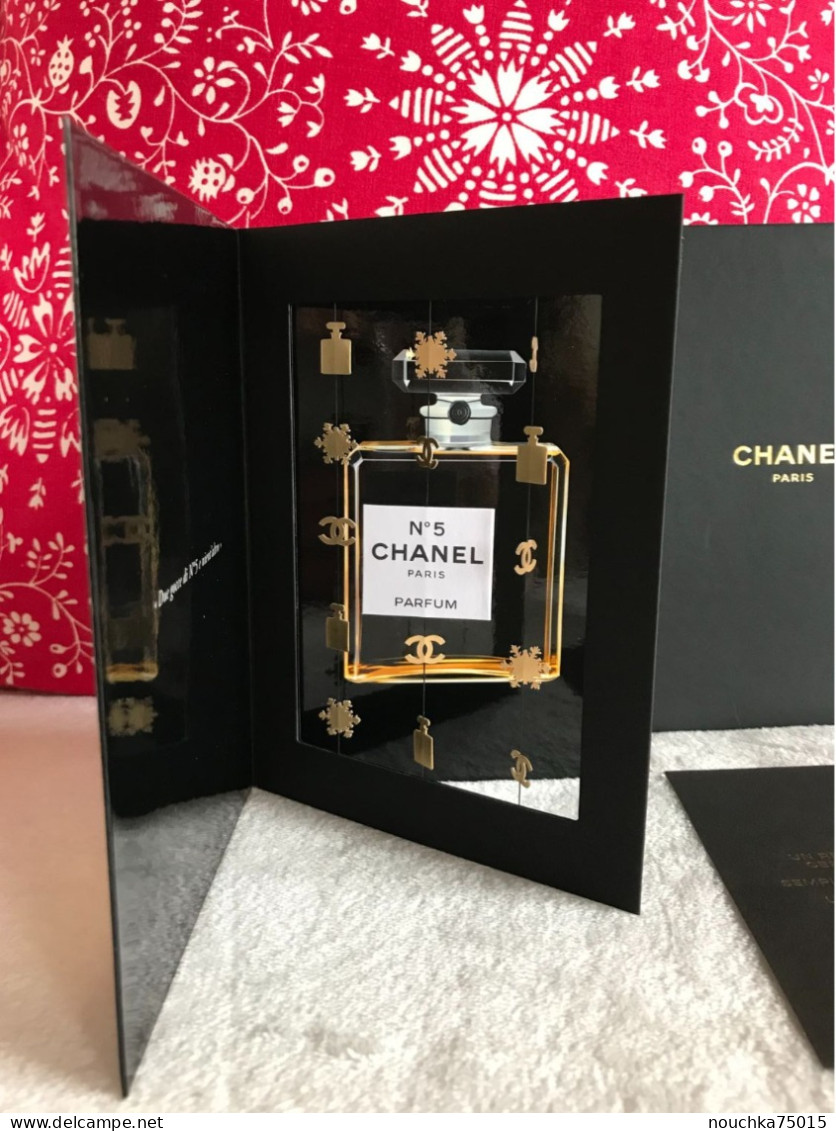 Chanel - N°5, Carte De Voeux Avec Mobiles - Modernes (à Partir De 1961)