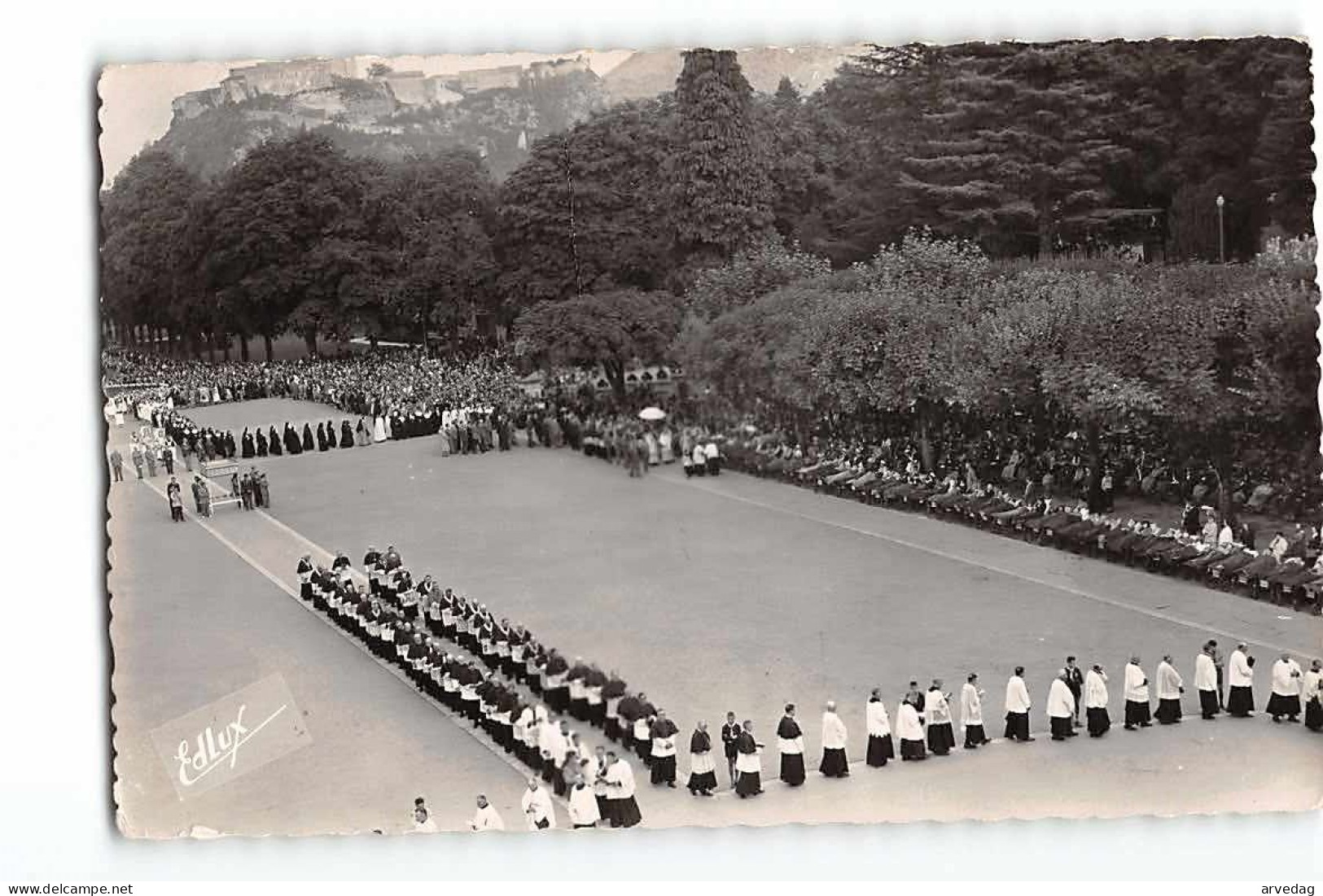 16314 01  LOURDES LA BENEDICTION DES MALADES - Heilige Plaatsen