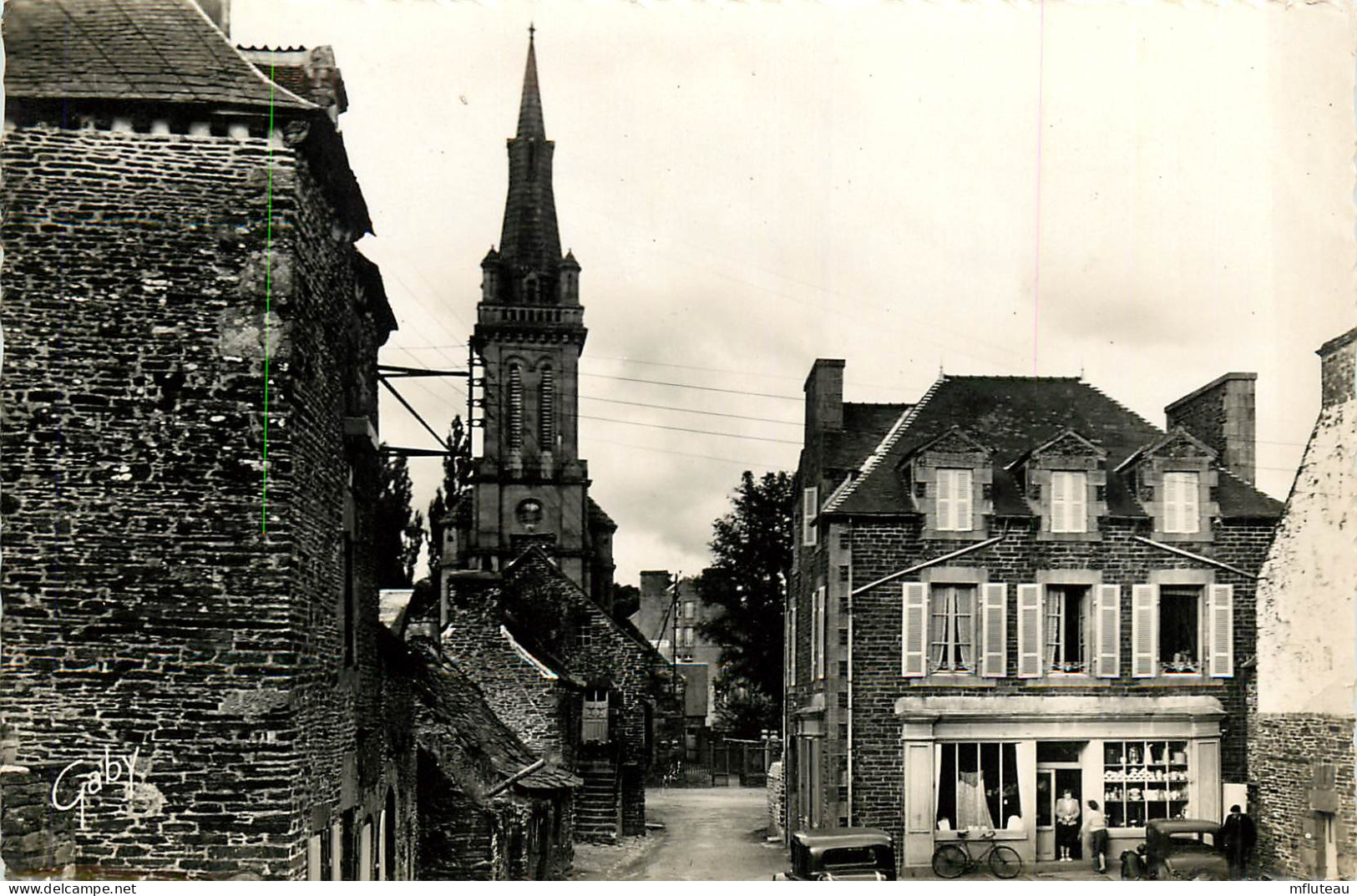 22* GOUAREC  Rue De L Eglise  (CPSM 9x14cm)   RL20,0455 - Gouarec