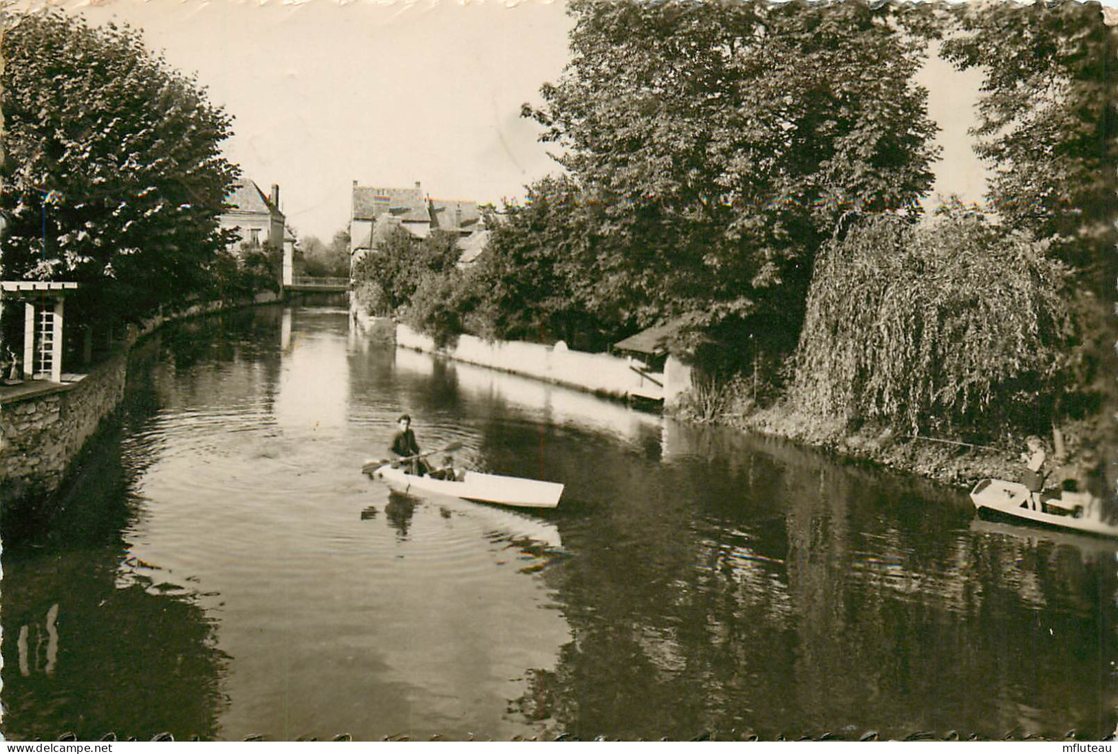 27* IVRY LA BATAILLE  Vue Sur L Eure  (CPSM X14cm)     RL22,1830 - Ivry-la-Bataille