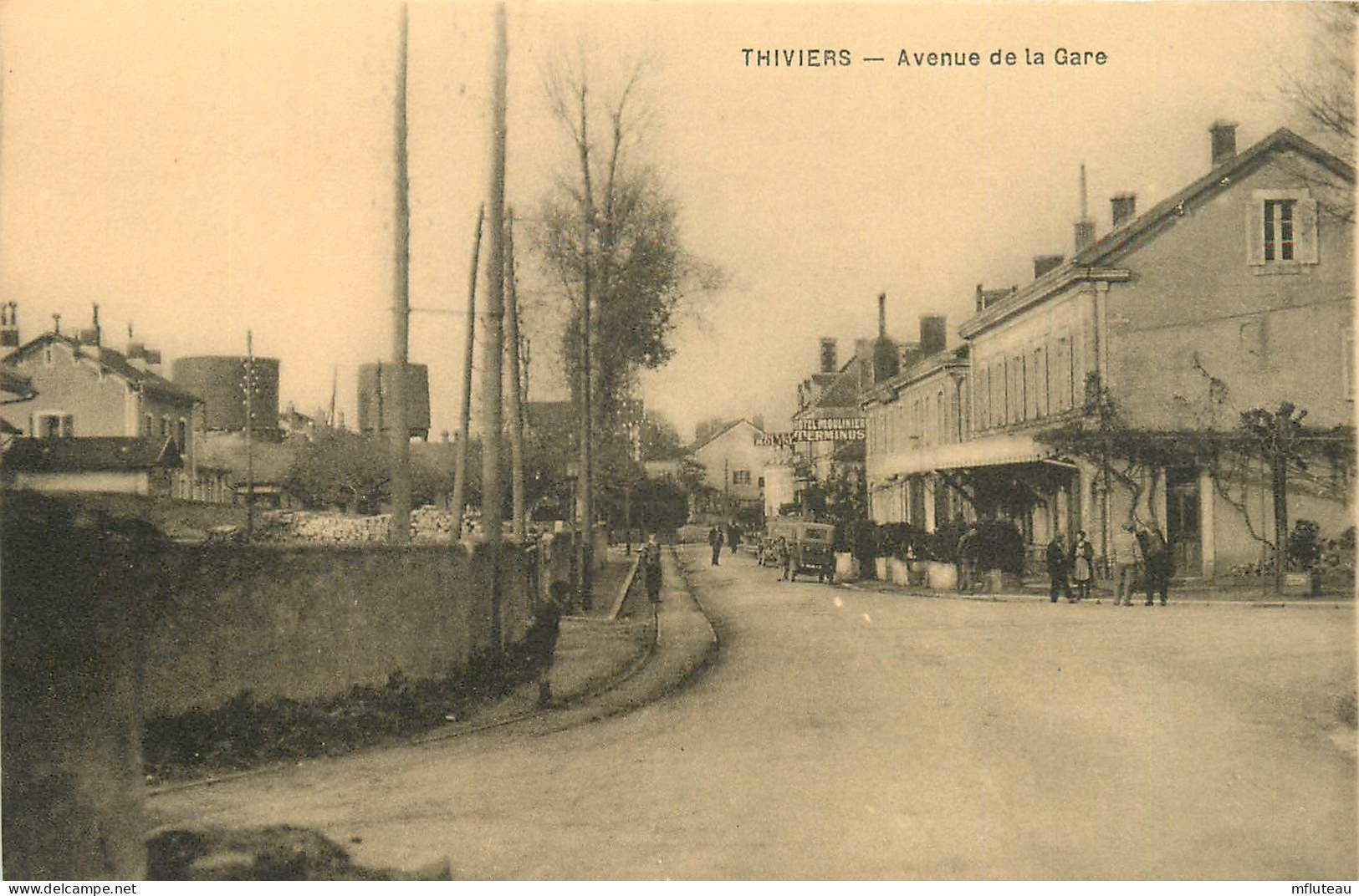 24* THIVIERS   Av De La Gare      RL22,1581 - Thiviers