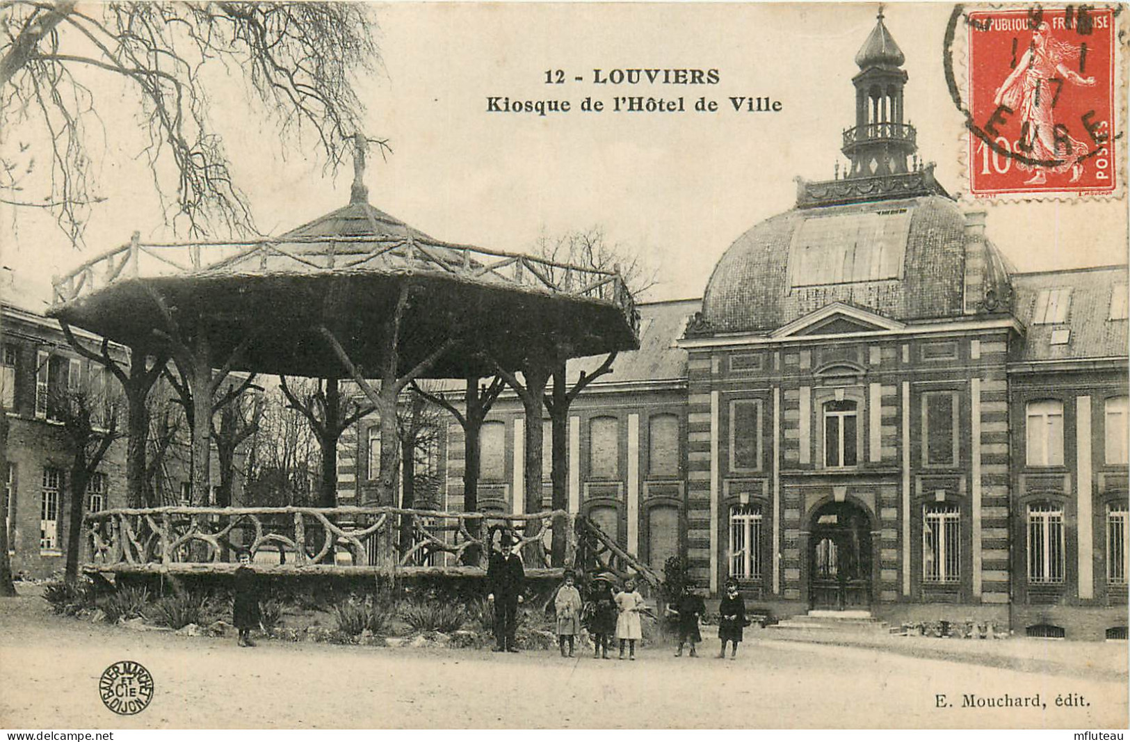 27* LOUVIERS  Kiosque De L Hotel De Ville     RL22,1930 - Louviers