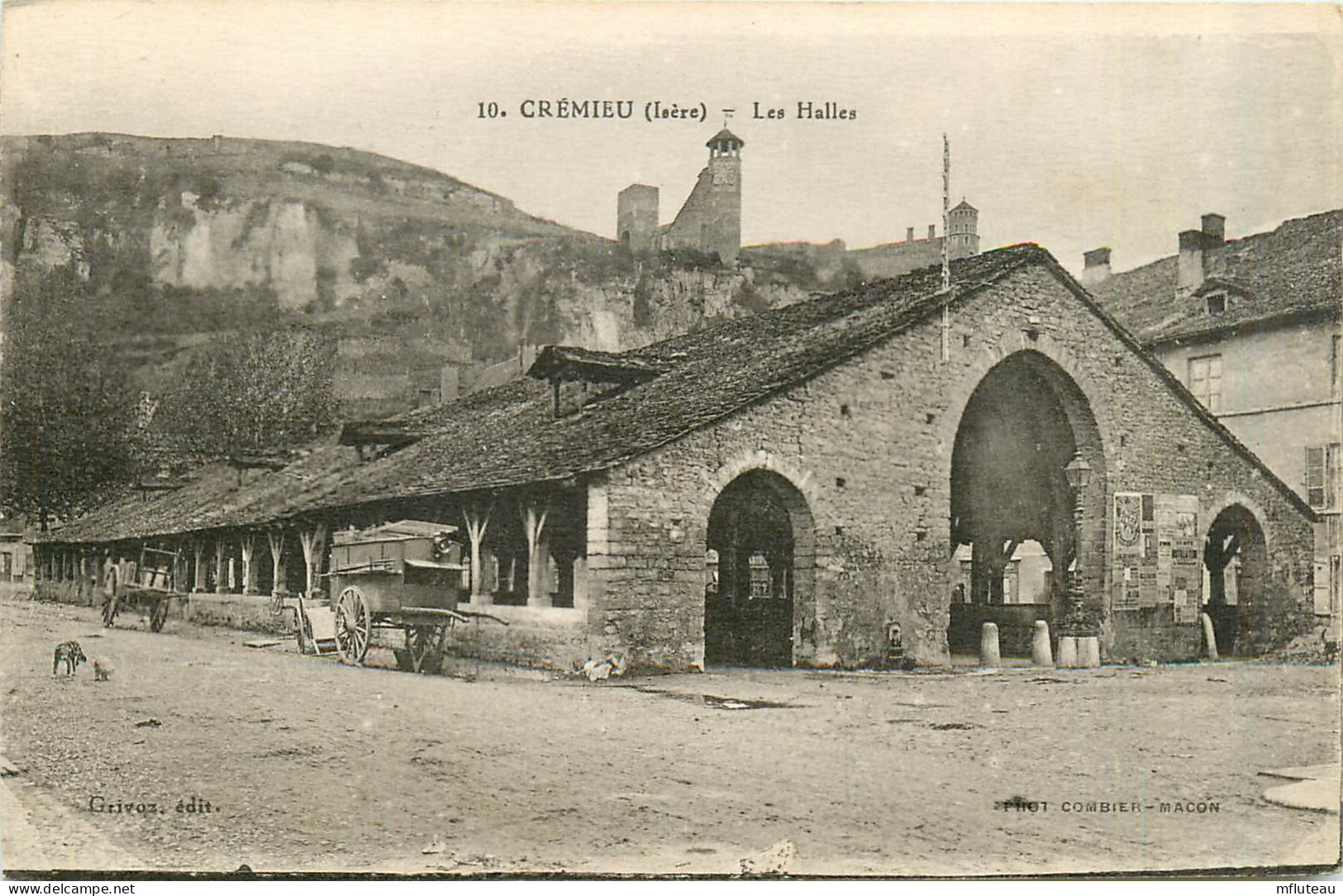 38* CREMIEU Les Halles          RL34.0538 - Crémieu