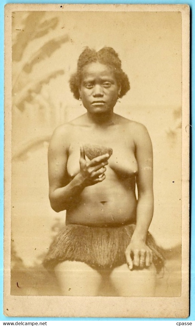 TRES RARE PHOTO Photographie CDV Ancienne W.A. DUFTY, NOUMEA Nouvelle-Calédonie - Femme Canaque Kanak, Seins Nus - Océanie